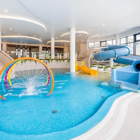 Polanki Aqua Z Basenem - Visitopl